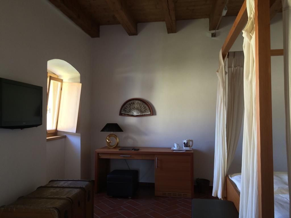 Hotel Relais Palazzo Lodron Rovereto  Habitación foto